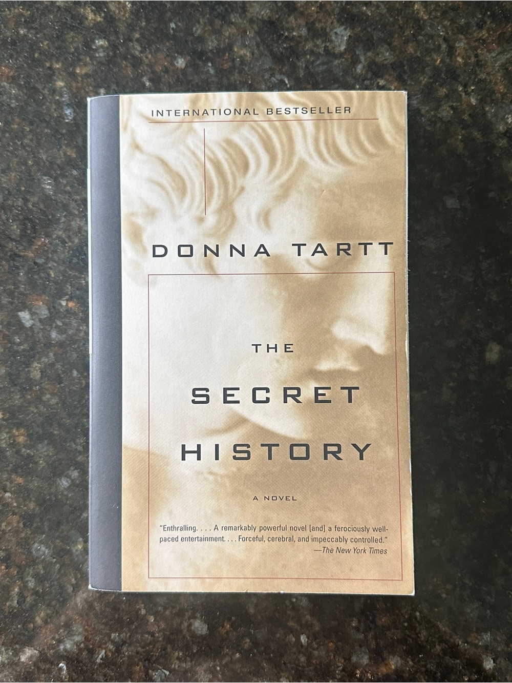 The Secret History • Donna Tartt • Paperback Novel • Dark Academia • VGC+